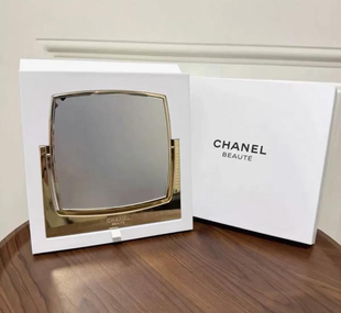 Настільне дзеркало CHANEL Beaut&eacute;, 16&times;16 см