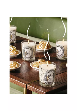 Diptyque Les D&eacute;licieuses Biscuit &mdash; ароматична свічка з нотами печива та кориці, 190 г