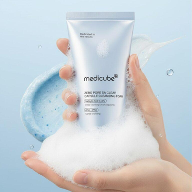 Medicube Zero Pore SA Clear Capsule Cleansing Foam &mdash; очищающая пенка для лица с кислотами, 120 г