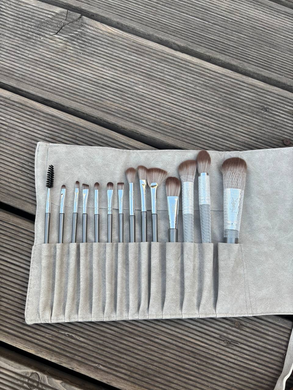 Yves Saint Laurent (YSL) Brush Set &mdash; универсальный набор кистей для макияжа, 14 шт