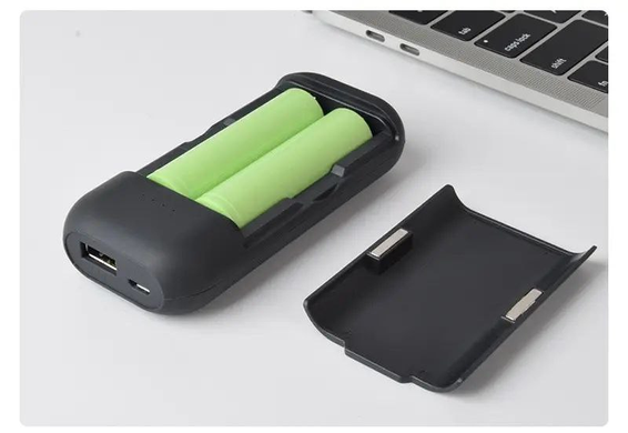 Зарядний пристрій для акумуляторів типу 18650 з функцією Power Bank